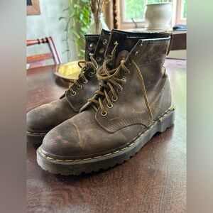 Dr. Martens Brown Crazy Horse 1460 Size 7 Made in England Leather Men's Boots